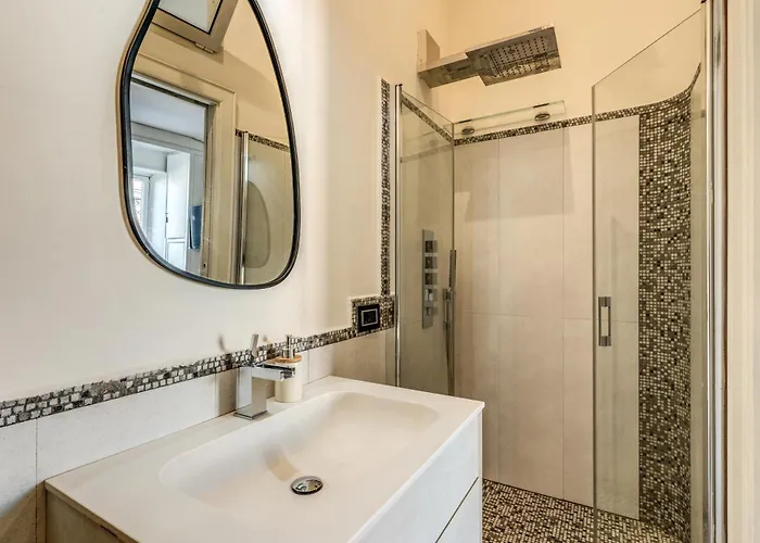 Emily In Апартаменты