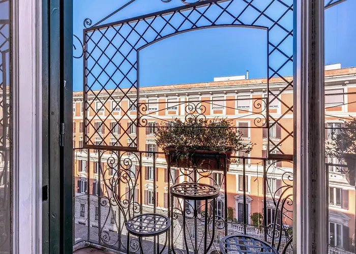 Апартаменты Emily In