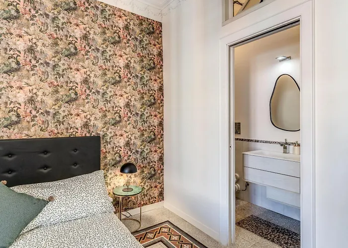 Emily In 아파트 *